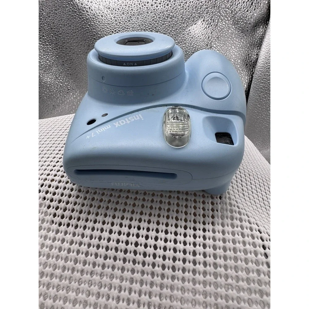 Fujifilm Instax Mini 7+ Instant Camera Light Blue 600021778 Tested Working